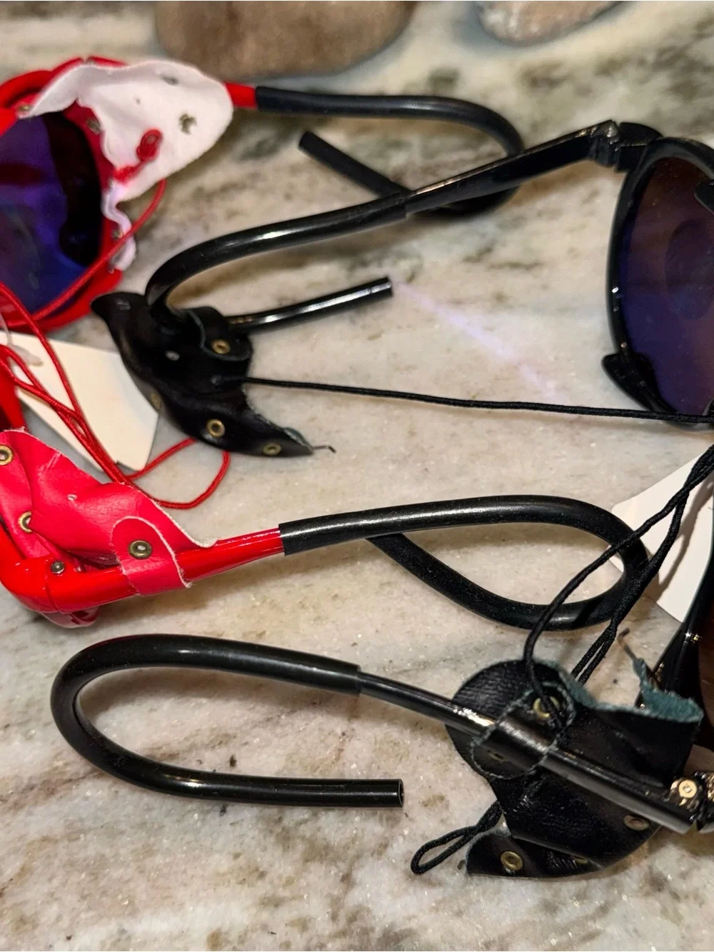 Retro Glacier Sunglasses with Side Shields set